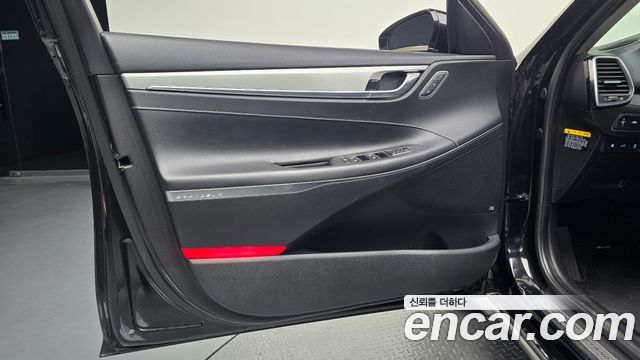 Hyundai Grandeur (IG) 2.4 Exclusive Special 2019 — фото 24