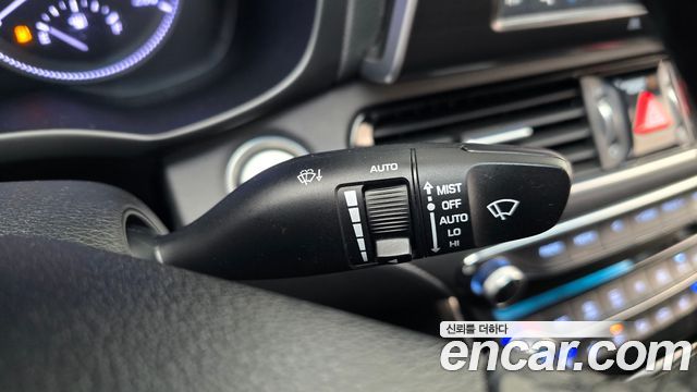 Hyundai Grandeur (IG) 2.4 Exclusive Special 2019 — фото 28