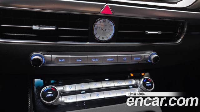 Genesis G90 3.8 AWD Luxury 2021 — фото 30