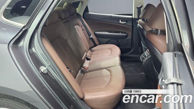Kia K5 (II) 1.6 Turbo SX Noblesse 2016 — фото 26