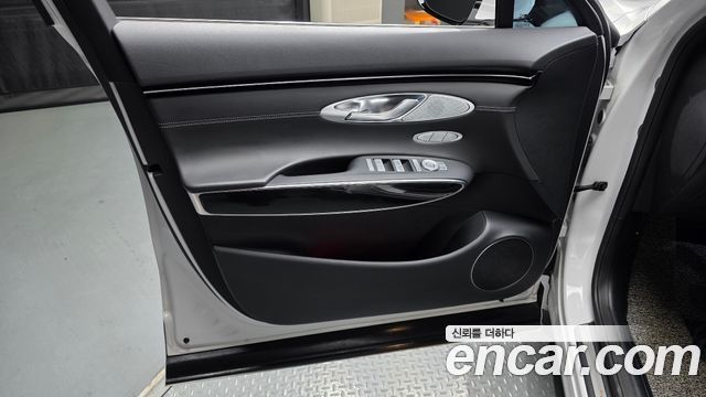Genesis GV70 2.5T Gasoline AWD 2022 — фото 24