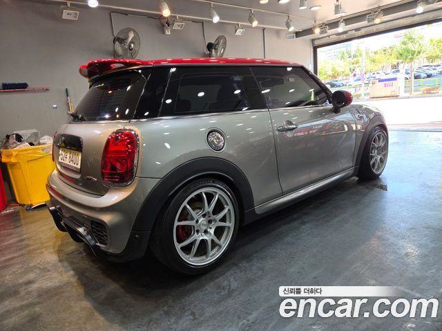 MINI Cooper S JCW 3rd Generation 2017 — фото 2
