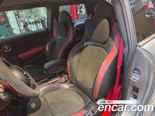 MINI Cooper S JCW 3rd Generation 2017 — фото 10