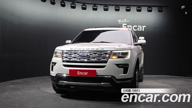 Ford Explorer 2.3 Limited 4WD 5th 2019 — фото 3