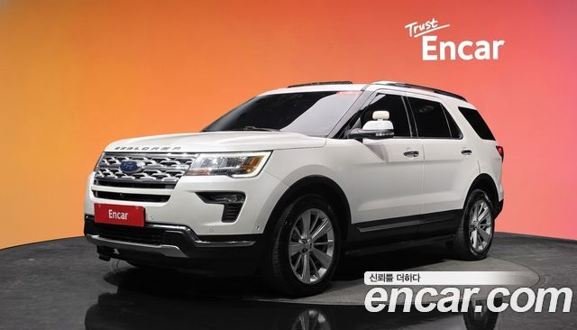 Ford Explorer 2.3 Limited 4WD 5th