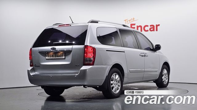 Kia Carnival R Grand Carnival GLX Premium 2012 — фото 2