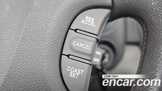 Kia Carnival R Grand Carnival GLX Premium 2012 — фото 16