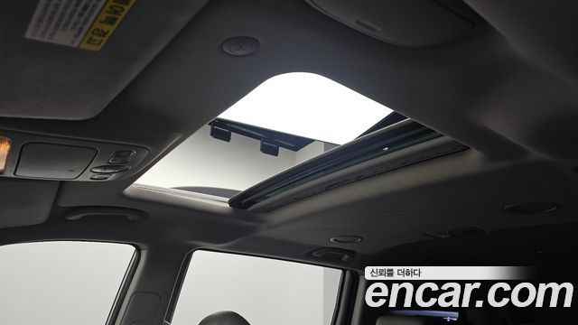 Kia Carnival R Grand Carnival GLX Premium 2012 — фото 18