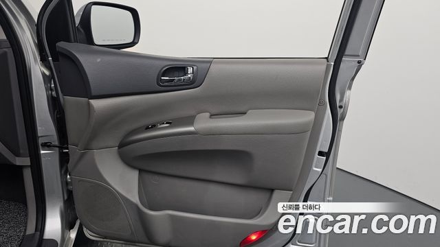 Kia Carnival R Grand Carnival GLX Premium 2012 — фото 24
