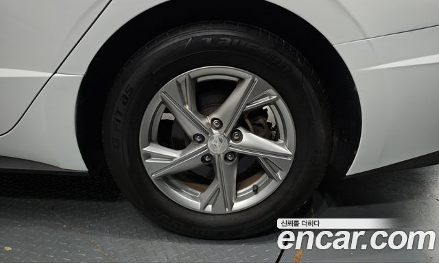 Hyundai Sonata (DN8) 2.0 LPG(rental car) Style 2020 — фото 21
