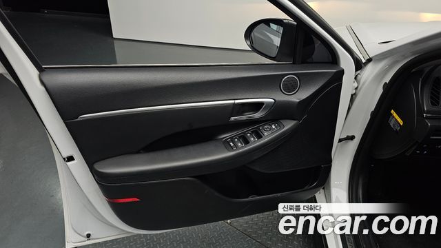 Hyundai Sonata (DN8) 2.0 LPG(rental car) Style 2020 — фото 24