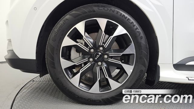 Kia Carnival (IV) Gasoline 9-Seater Signature 2023 — фото 5