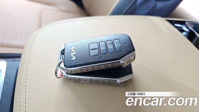 Kia Carnival (IV) Gasoline 9-Seater Signature 2023 — фото 16