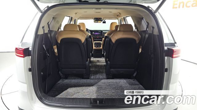 Kia Carnival (IV) Gasoline 9-Seater Signature 2023 — фото 18