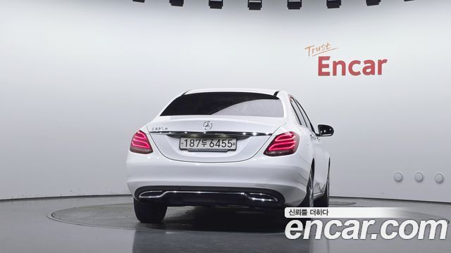 Mercedes-Benz C-Class (W205) C220 d Avantgarde 2016 — фото 4