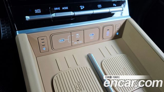 Hyundai Santa Fe (MX5) HEV 1.6 2WD Calligraphy 2024 — фото 13