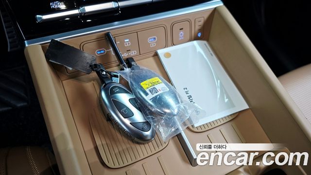 Hyundai Santa Fe (MX5) HEV 1.6 2WD Calligraphy 2024 — фото 17