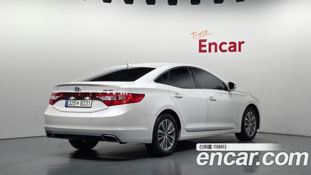 Hyundai Grandeur (HG) HG240 Modern 2016 — фото 2