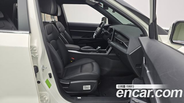 KG Mobility (SsangYong) Torres Gasoline 1.5 2WD T5 2023 — фото 11