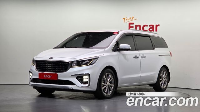 Kia Carnival 9-Seater Noblesse Special