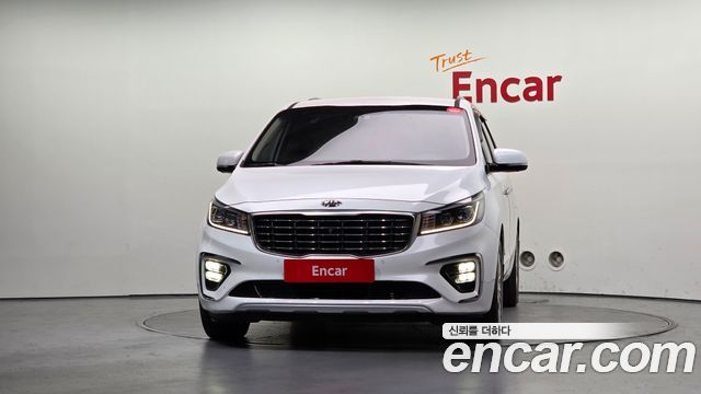 Kia Carnival 9-Seater Noblesse Special 2020 — фото 3