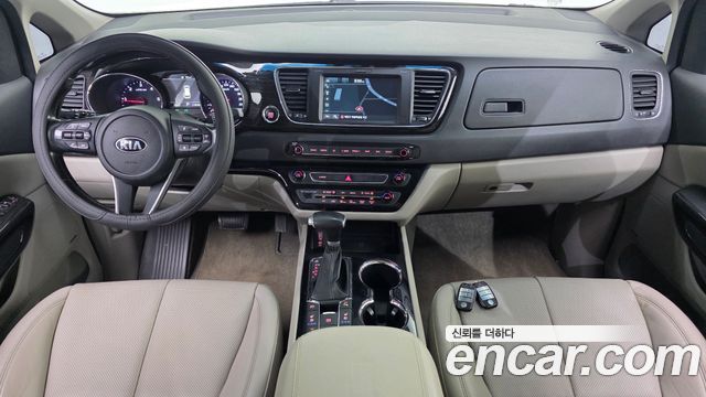 Kia Carnival 9-Seater Noblesse Special 2020 — фото 7