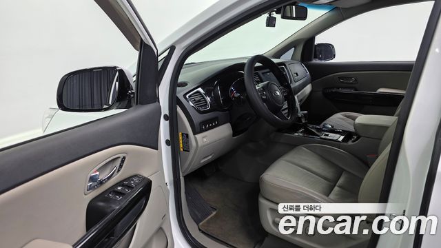 Kia Carnival 9-Seater Noblesse Special 2020 — фото 11