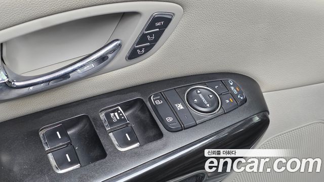 Kia Carnival 9-Seater Noblesse Special 2020 — фото 12