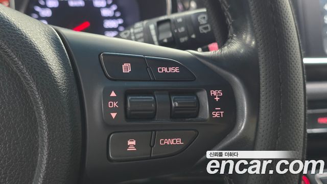 Kia Carnival 9-Seater Noblesse Special 2020 — фото 16