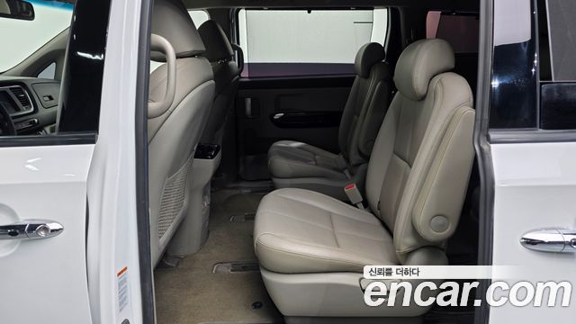 Kia Carnival 9-Seater Noblesse Special 2020 — фото 26