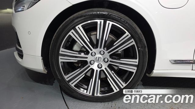Volvo S90 T8 AWD Ultimate Bright 2023 — фото 5