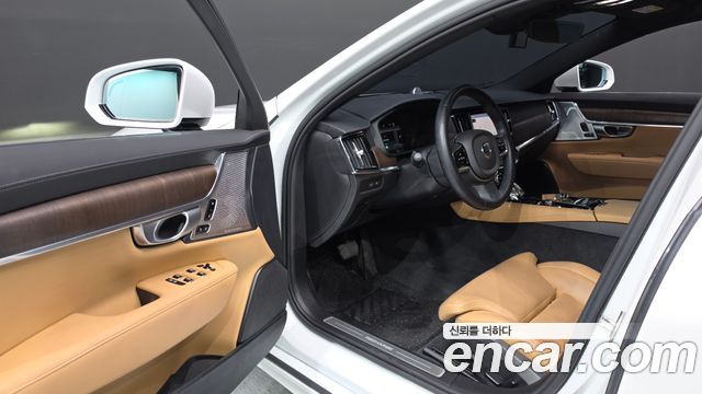 Volvo S90 T8 AWD Ultimate Bright 2023 — фото 10