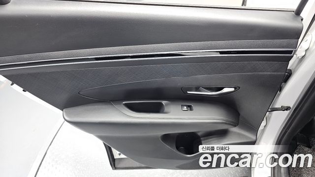 Hyundai Tucson Hybrid (NX4) Premium 2WD 2023 — фото 25