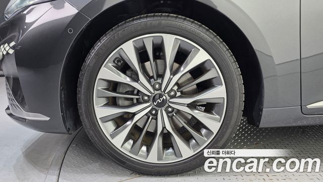 Kia K8 2.5 Gasoline 2WD Signature 2023 — фото 5