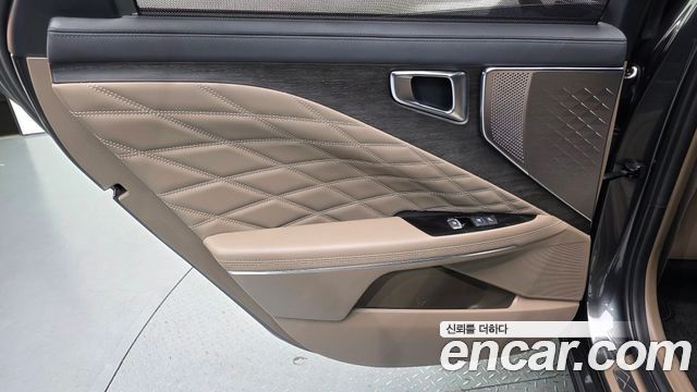 Kia K8 2.5 Gasoline 2WD Signature 2023 — фото 25
