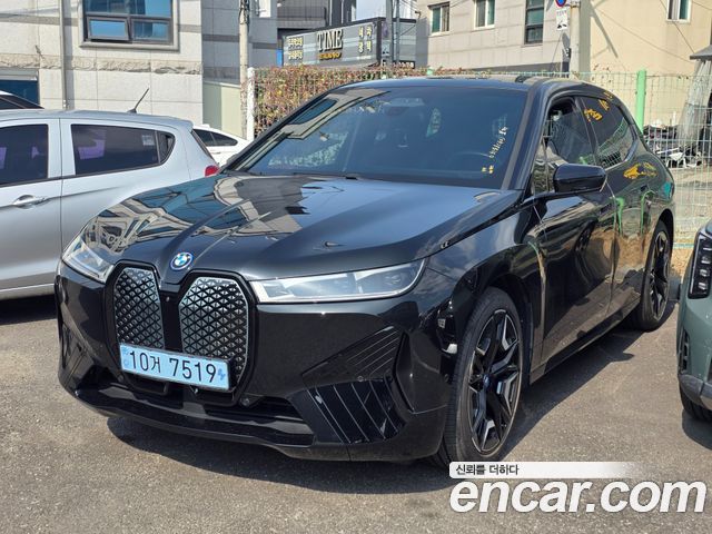 BMW iX xDrive50 Sports Plus 2022 — фото 3