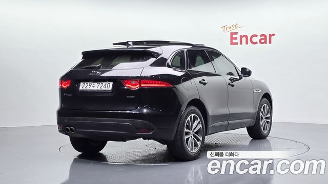 Jaguar F-PACE 20d R-Sport 2017 — фото 2
