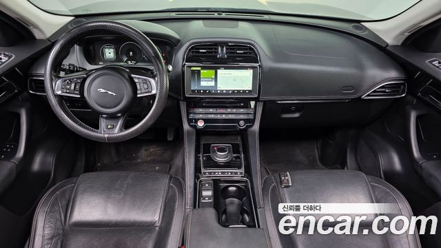 Jaguar F-PACE 20d R-Sport 2017 — фото 7