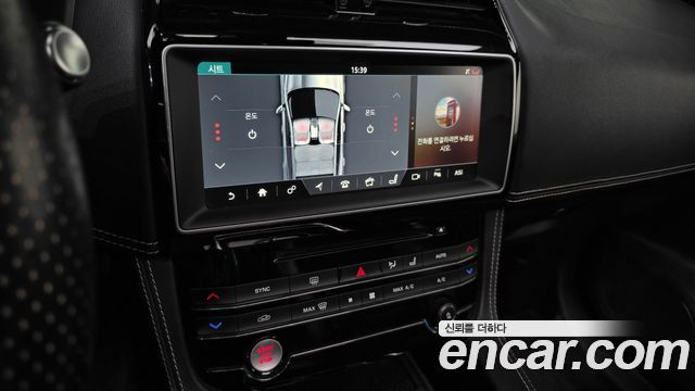 Jaguar F-PACE 20d R-Sport 2017 — фото 14