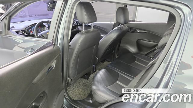 Chevrolet Spark Premier 2019 — фото 11