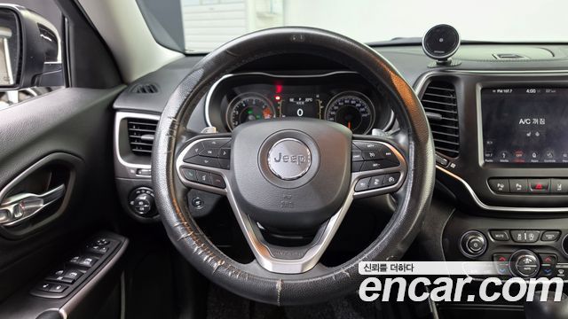 Jeep Cherokee (KL) 2.4 Longitude High AWD 2019 — фото 13