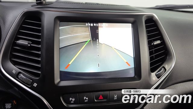 Jeep Cherokee (KL) 2.4 Longitude High AWD 2019 — фото 15