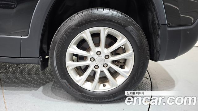 Jeep Cherokee (KL) 2.4 Longitude High AWD 2019 — фото 21
