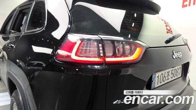 Jeep Cherokee (KL) 2.4 Longitude High AWD 2019 — фото 23