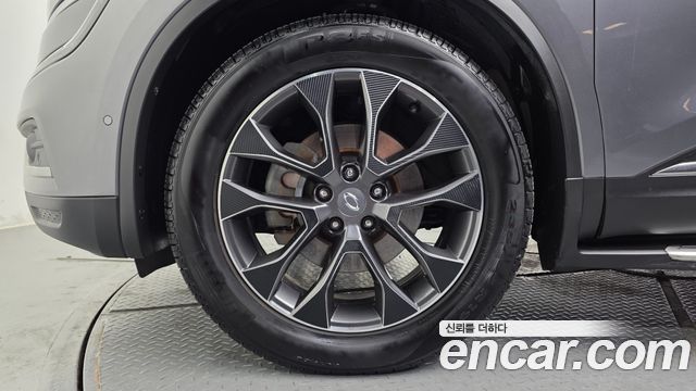 Renault Korea QM6 Diesel 4WD RE Signature 2017 — фото 5