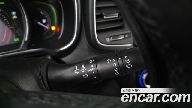 Renault Korea QM6 Diesel 4WD RE Signature 2017 — фото 28