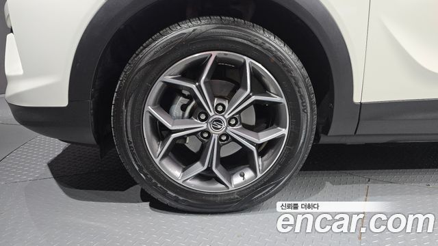 KG Mobility (SsangYong) Beautiful Korando Gasoline 1.5 2WD C5 Plus 2020 — фото 5