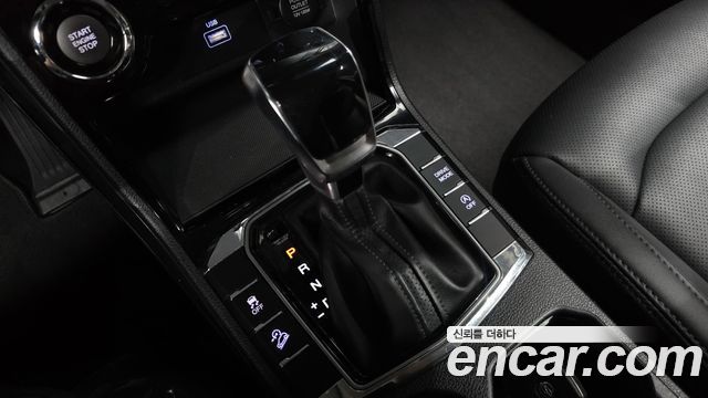 KG Mobility (SsangYong) Beautiful Korando Gasoline 1.5 2WD C5 Plus 2020 — фото 9