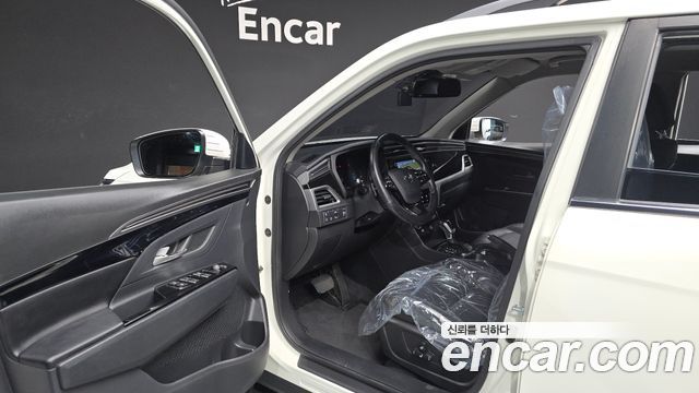 KG Mobility (SsangYong) Beautiful Korando Gasoline 1.5 2WD C5 Plus 2020 — фото 10