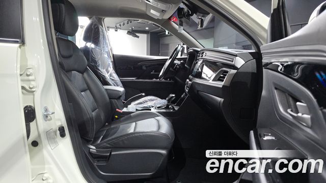 KG Mobility (SsangYong) Beautiful Korando Gasoline 1.5 2WD C5 Plus 2020 — фото 26